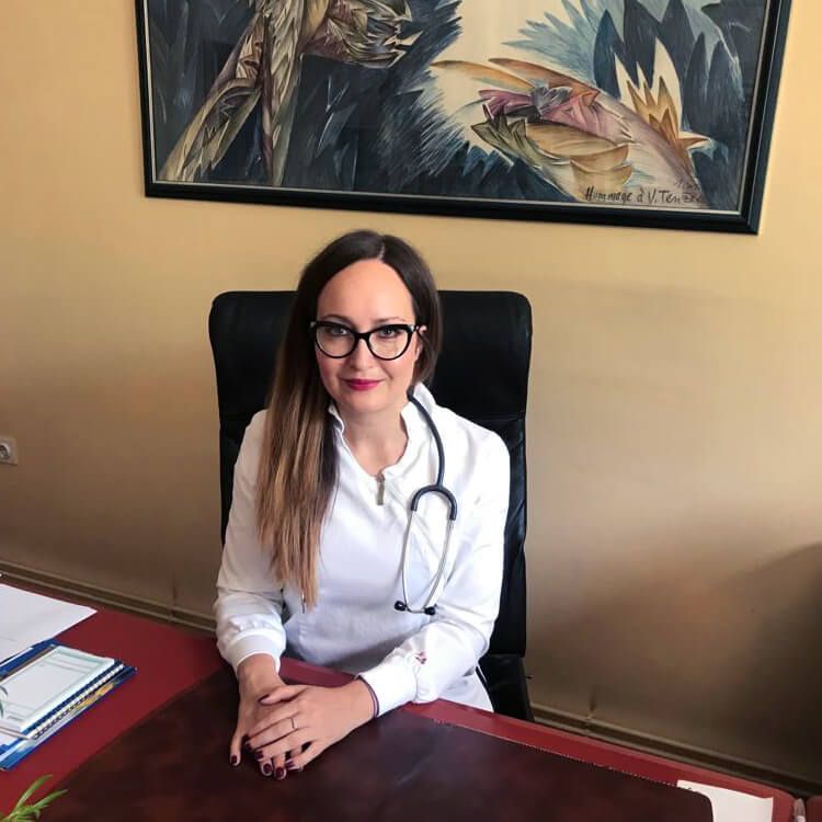 Dr. Iva Bajić Dr. Iva Bajić